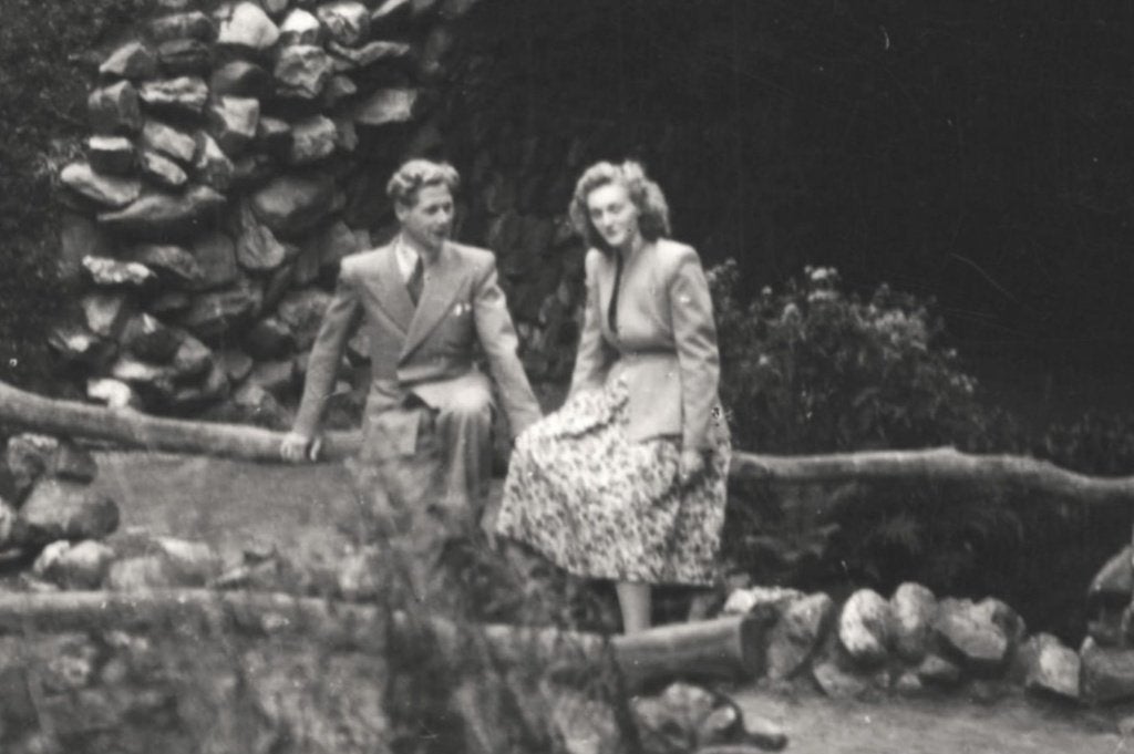 940034	Apeldoorn	Berg en Bos	 	1955	Gelopen, Ophalen of Verzenden, 1940 tot 1960, Gelopen, Gelderland