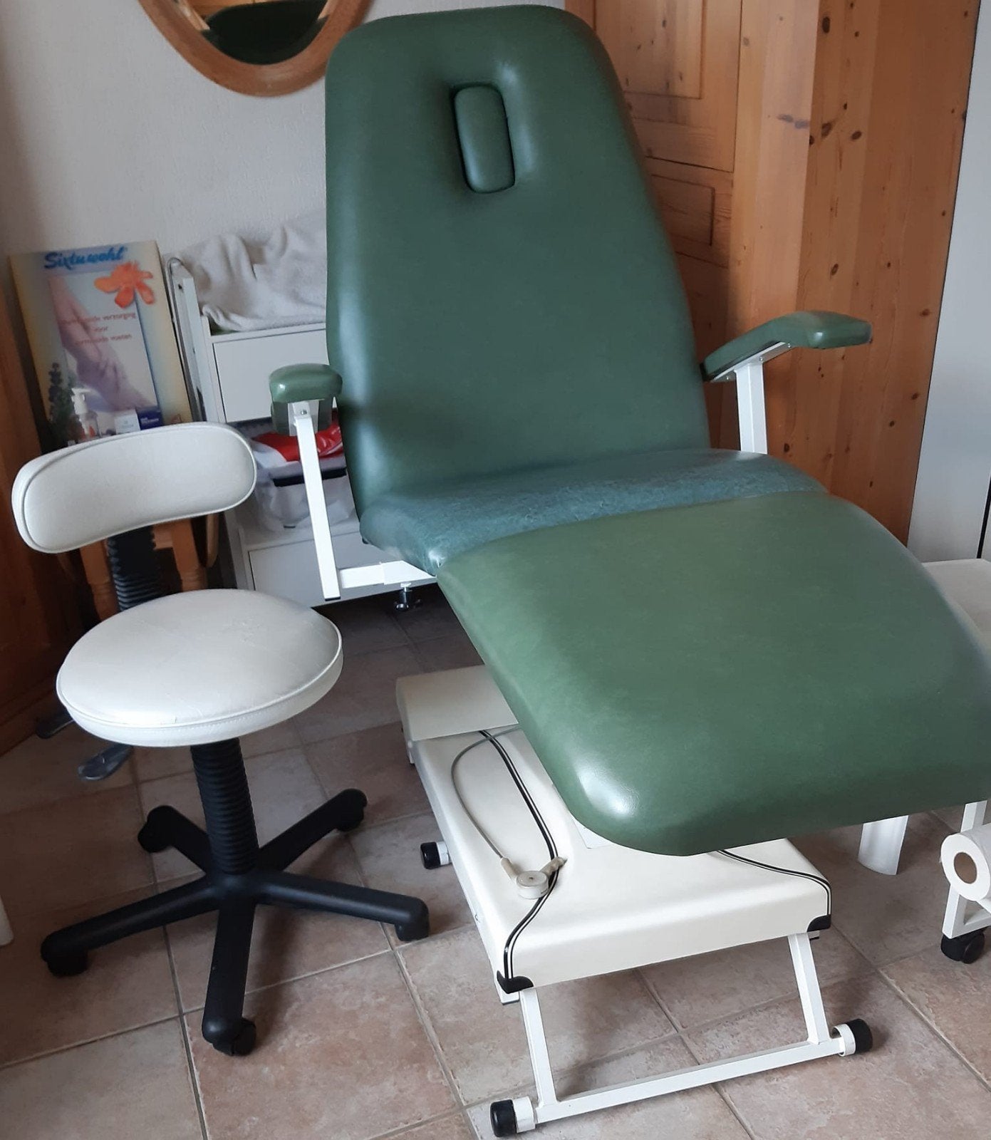 Behandelstoel voor massage/pedicure, Ophalen