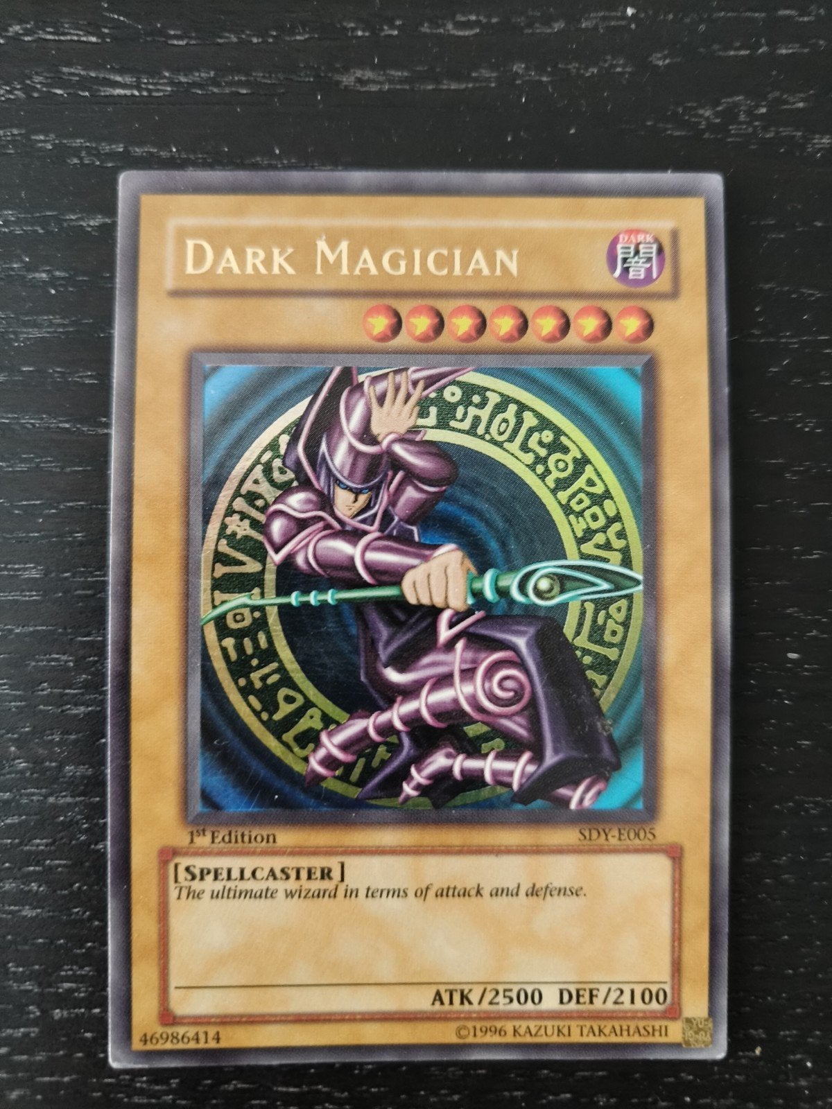 Dark Magician 1st Edition SDY-E005 Yu-Gi-Oh! Kaart, Ophalen of Verzenden, Gebruikt, Losse kaart