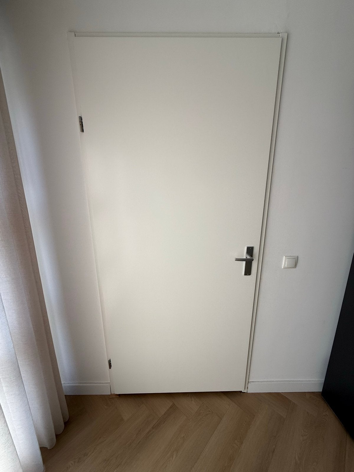 Binnendeur wit, 211.5x93.4 cm, zo goed als nieuw, Doe-het-zelf en Verbouw, Deuren en Horren, Ophalen, 80 tot 100 cm, 215 cm of meer