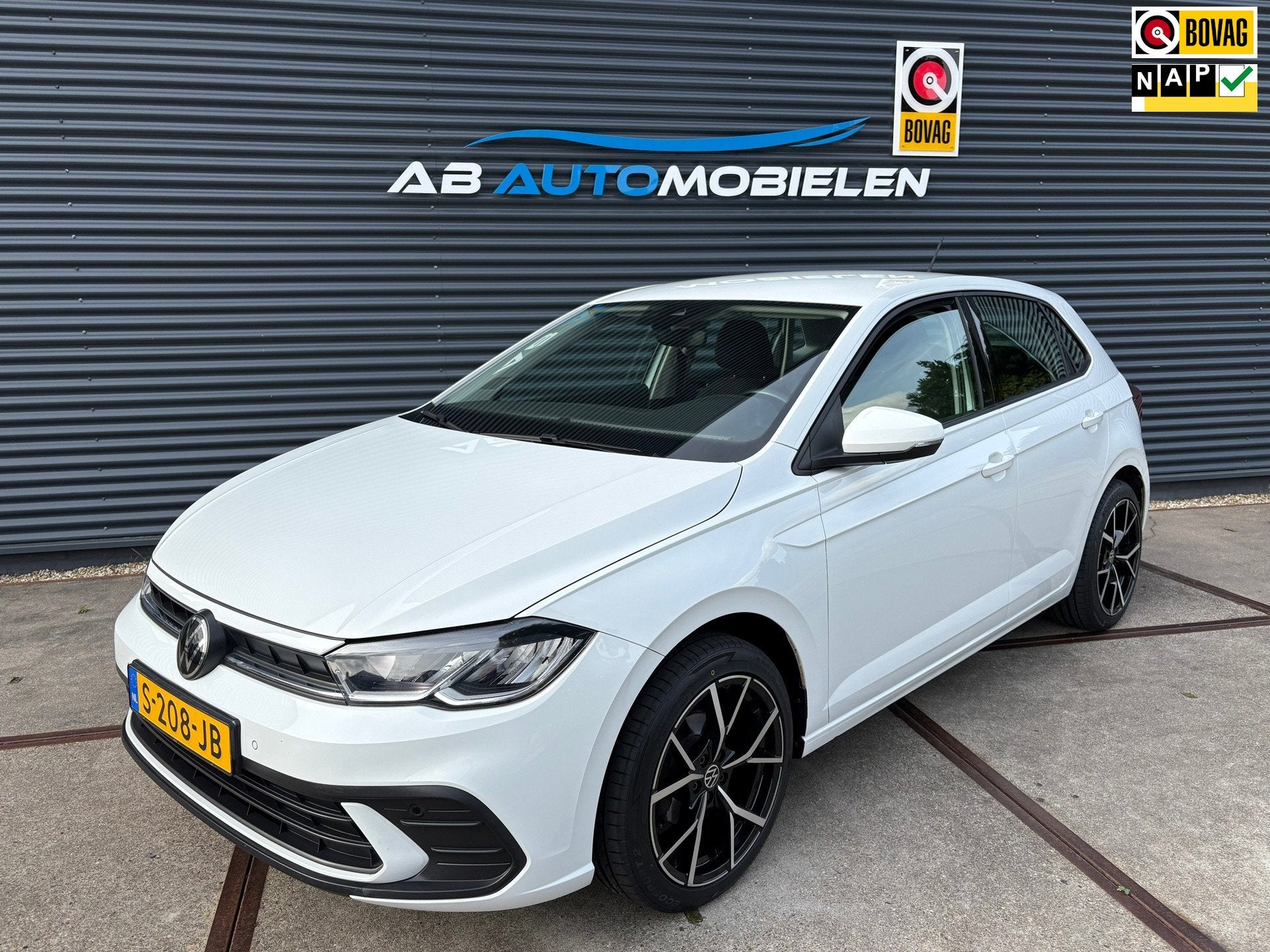 Volkswagen Polo 1.0 TSI Life TREKHAAK/ CARPLAY/ PDC, Auto's, Voorwielaandrijving, Dealer onderhouden, Gebruikt, Euro 6