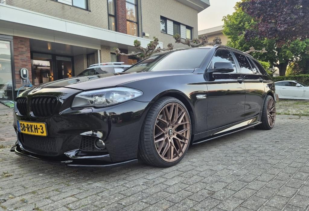BMW F11 5-Serie 523I Touring - M5-look - Maxton pakket, Zwart, 2000 kg, Stationwagon, 1705 kg