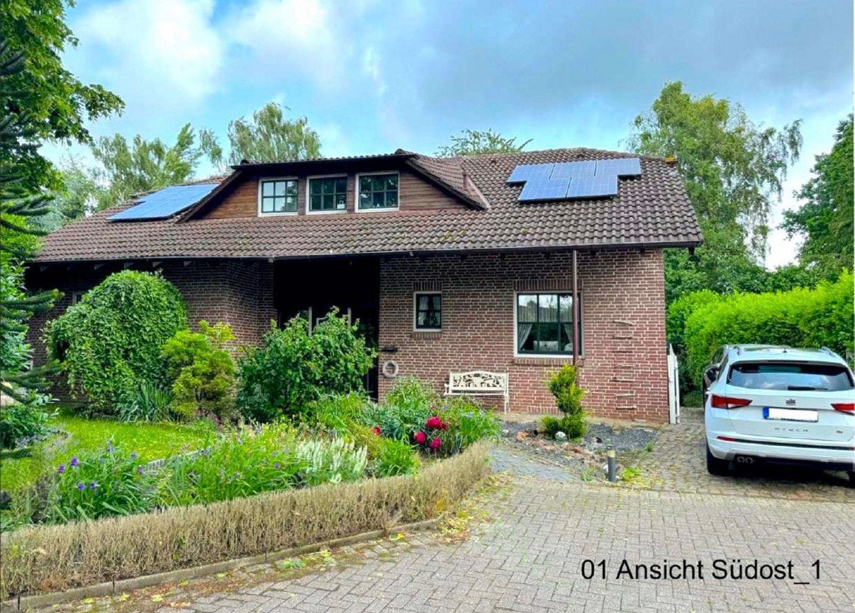 Vrijstaande eengezinswoning in 49843 Uelsen/Duitsland, Dorp, 235 m², Woonhuis, Duitsland