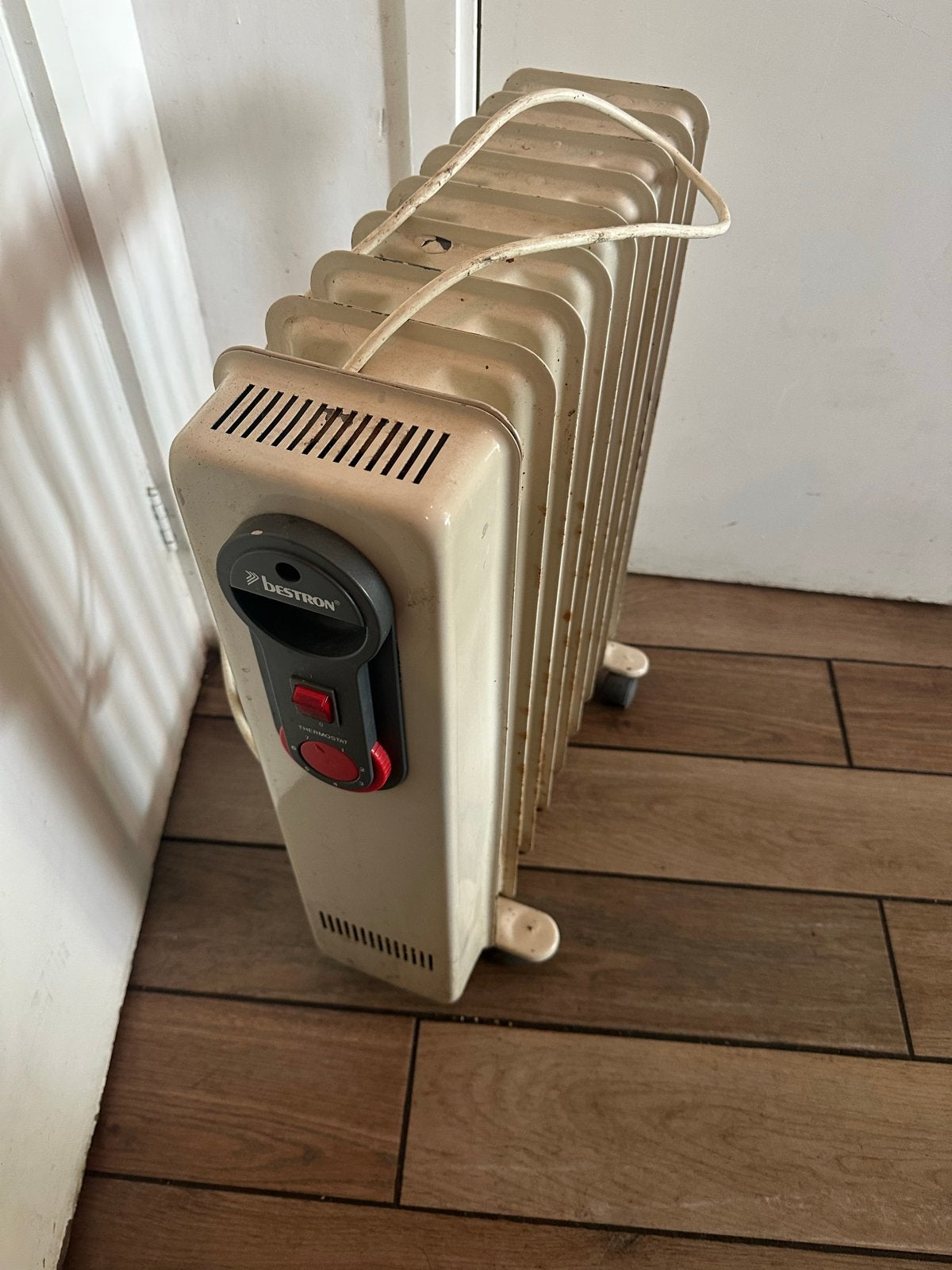 Bestron olieradiator - Compact en efficiënt, Ophalen, 30 tot 80 cm, Radiator, Minder dan 60 cm