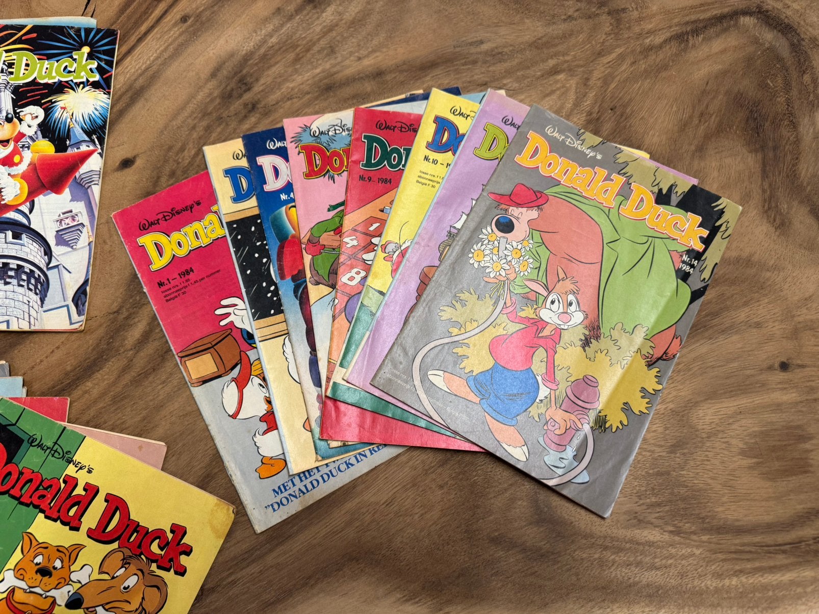 Donald Duck weekbladen uit de jaren 1980 Direct/Leverbaar, Donald Duck, Meerdere stripboeken, Ophalen, Gelezen