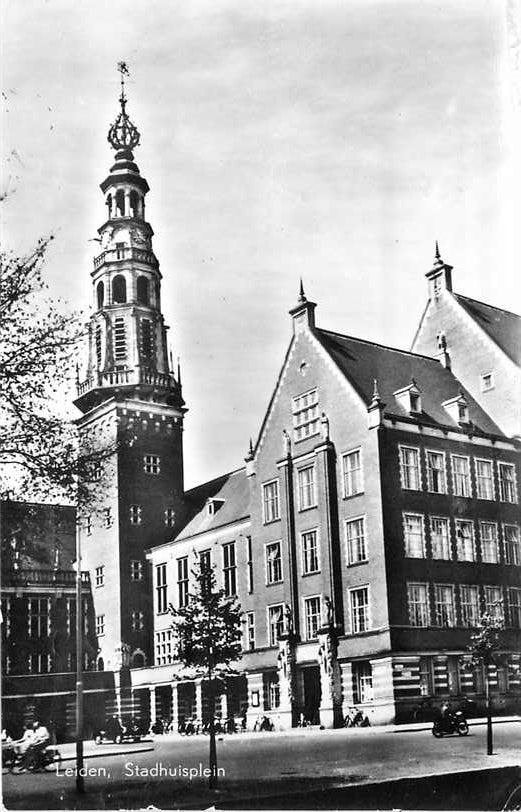 377-697-013 Leiden Stadhuisplein, Verzenden, Voor 1920, Zuid-Holland