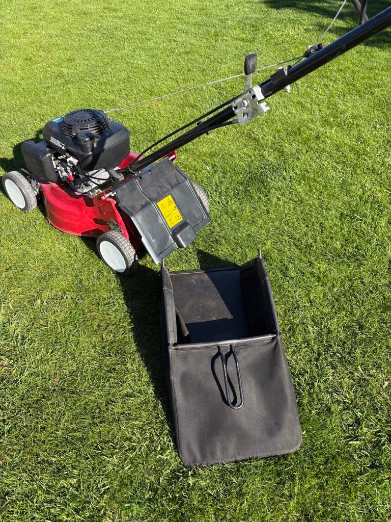 Robuuste Benzine Grasmaaier met Opvangzak Honda GCV135, Ophalen, Cirkelmaaier, Gebruikt, 40 t/m 49 cm