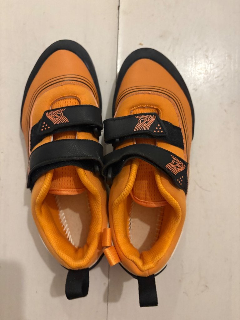 Klimschoenen – klimsport / boulderen, Sport en Fitness, Klimsport, Ophalen of Verzenden, Zo goed als nieuw, Klimsportschoenen