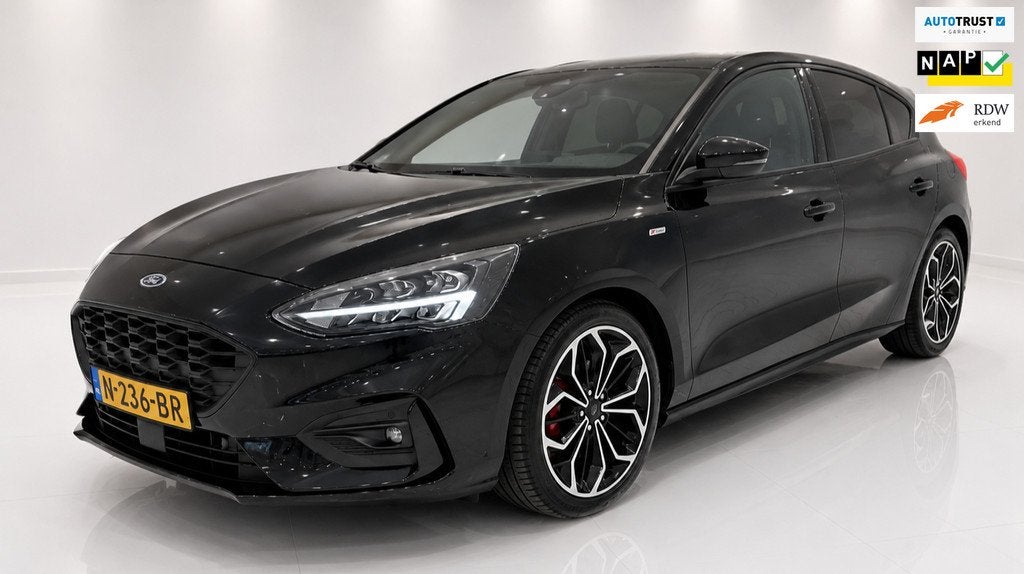 Ford Focus 1.0 EcoBoost Hybrid ST Line X Business Panorama d, Gebruikt, 1277 kg, Adaptive Cruise Control, Zwart