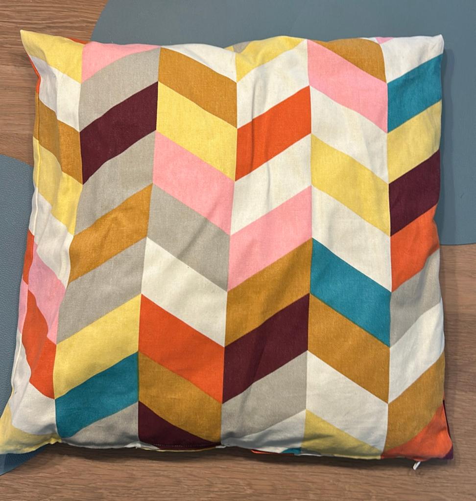 Leuke kussen vierkant ikea, Ophalen of Verzenden, Overige kleuren, Vierkant