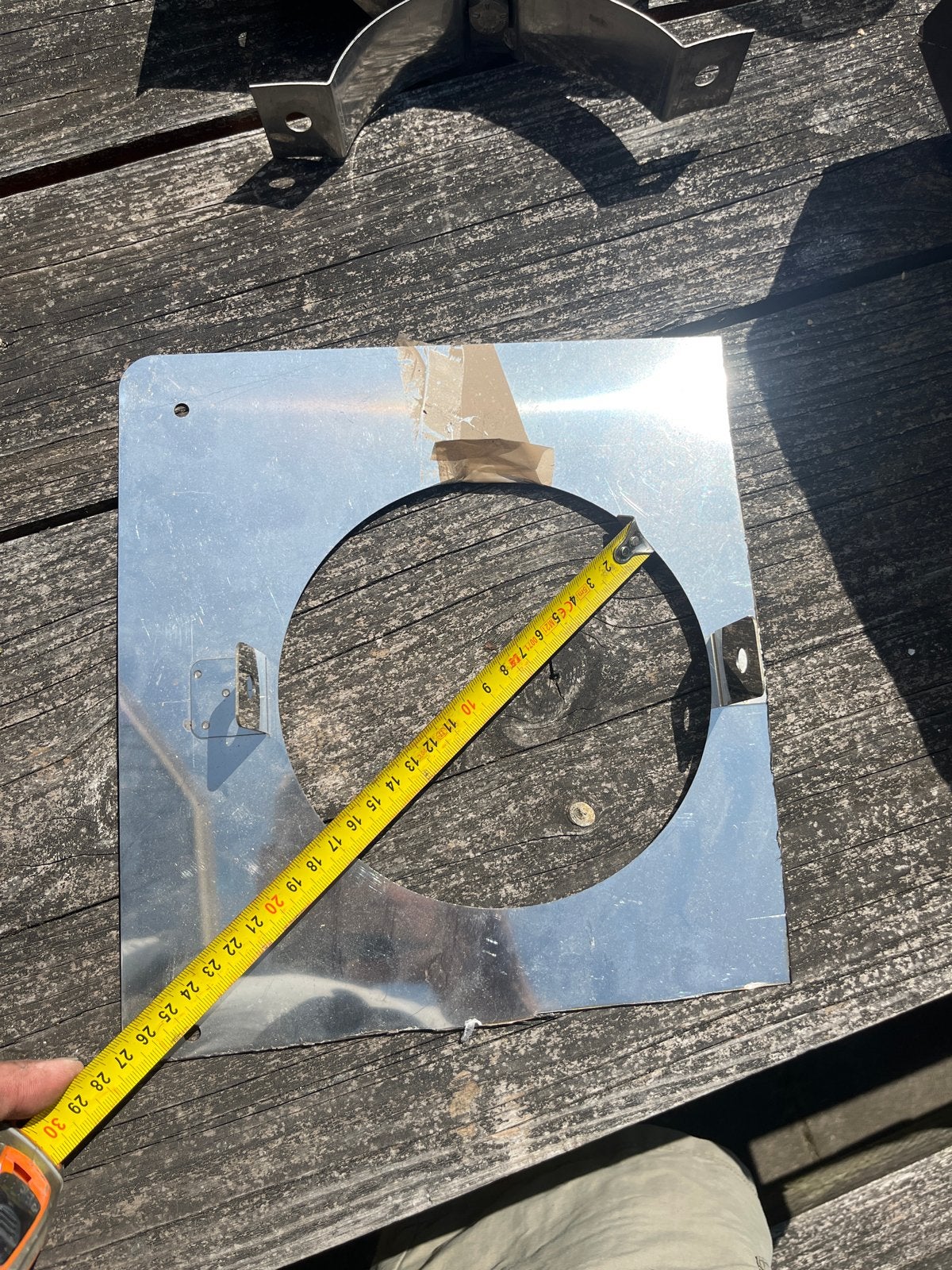 Metalen plaat met ronde opening - 29x29 cm, Doe-het-zelf en Verbouw, Metalen, Ophalen of Verzenden, Gebruikt