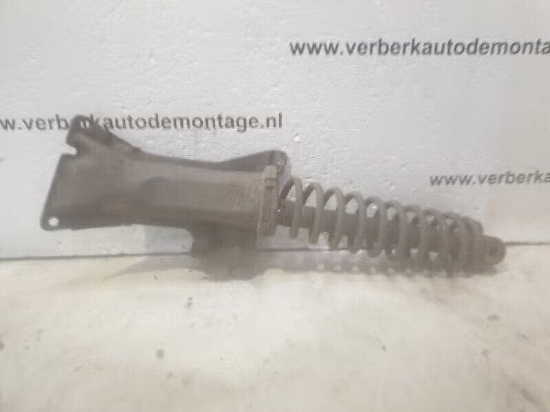 VEERPOOT LINKS ACHTER Audi 80 (B4) (01-1991/12-1995), Gebruikt, Auto-Union-Straße 1, 85057 Ingolstadt, DE, Info@audi.de, Audi AG