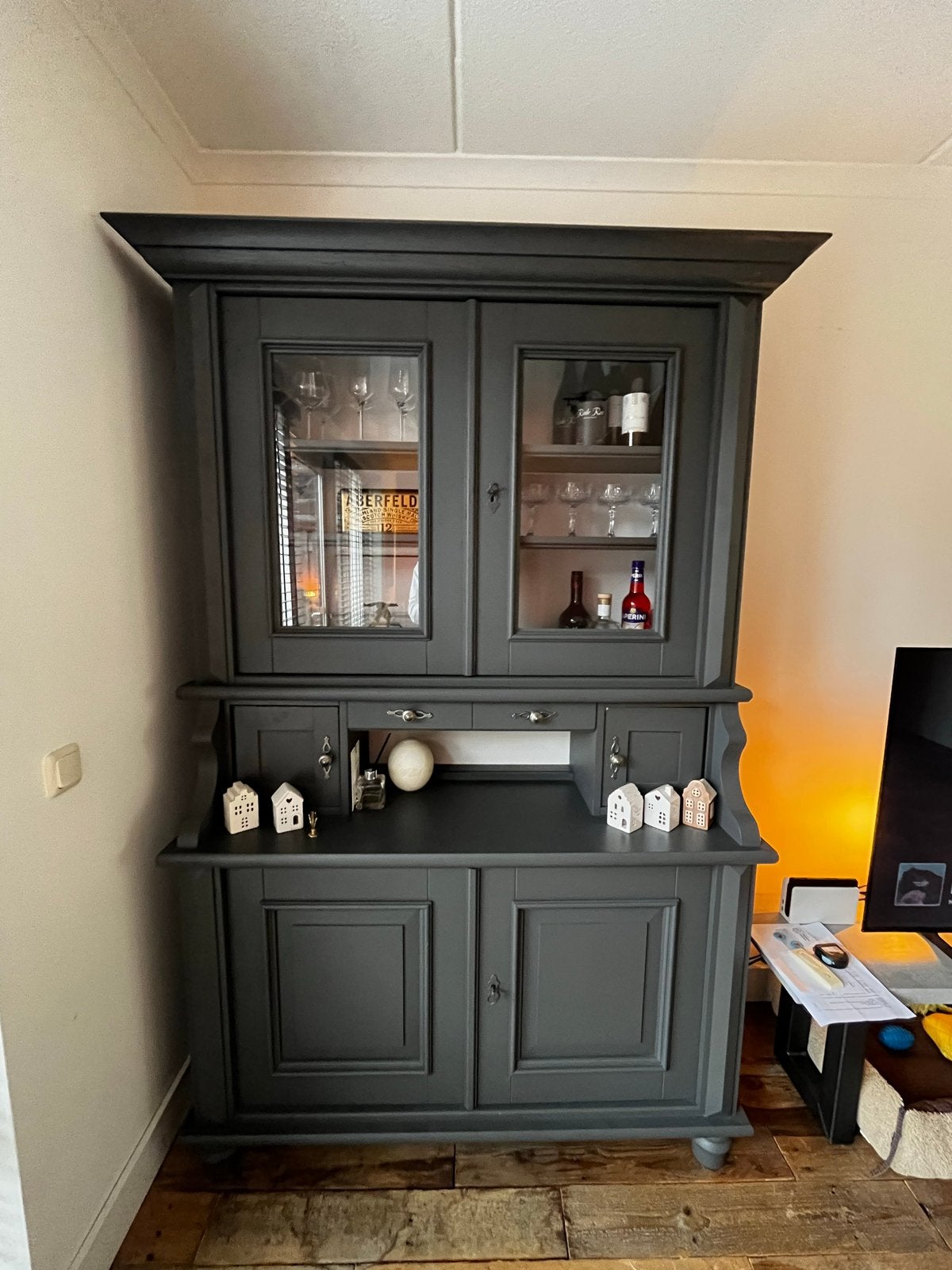 Stijlvolle vitrinekast/dressoir - Grijs - 207x142x50 cm, Ophalen, Gebruikt, 100 tot 150 cm, 200 cm of meer