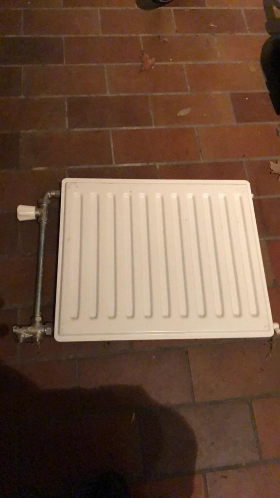 Radiator. Gebruikt., Doe-het-zelf en Verbouw, Verwarming en Radiatoren, Ophalen, 30 tot 80 cm, Gebruikt, Radiator