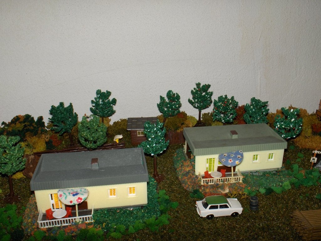 Twee Luxe bungalows Vero kant-en-klaar-model HO DDR VERO, Overige merken, Gelijkstroom of Wisselstroom, Brug, Tunnel of Gebouw