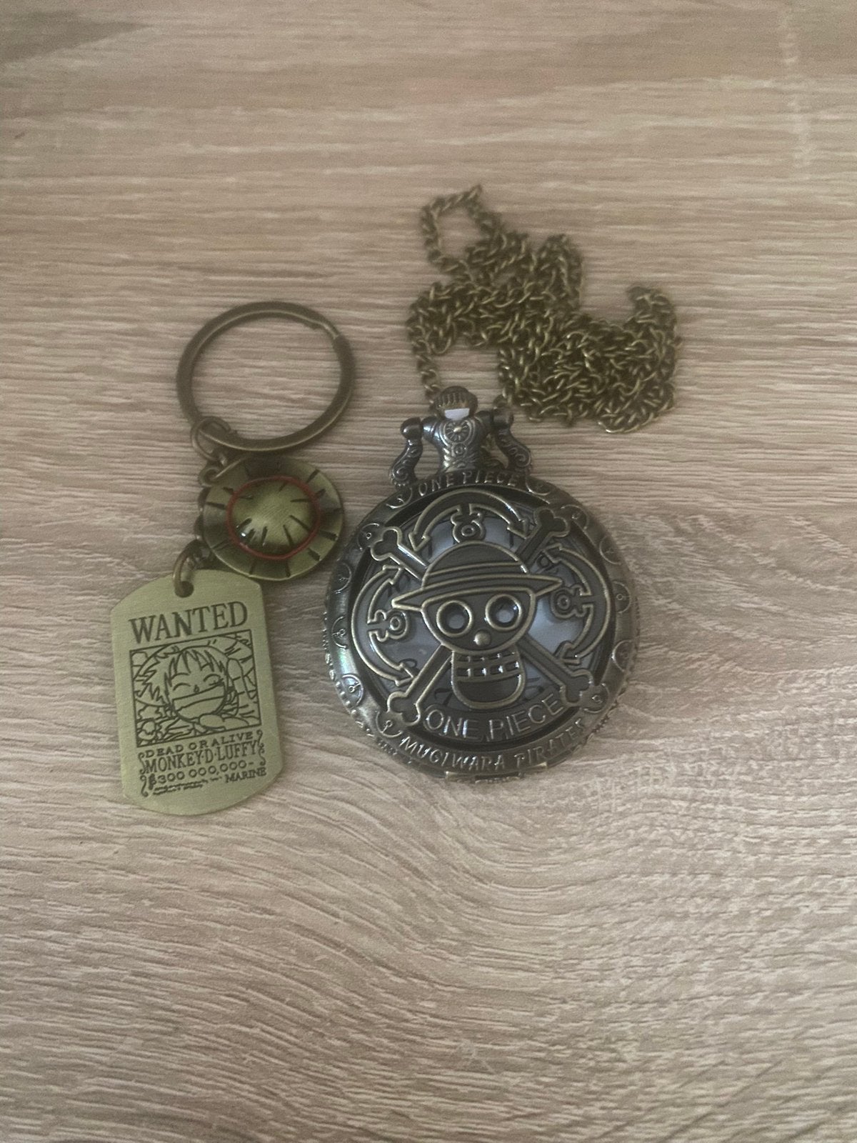 One Piece horloge + sleutelhanger, Verzenden, Zo goed als nieuw