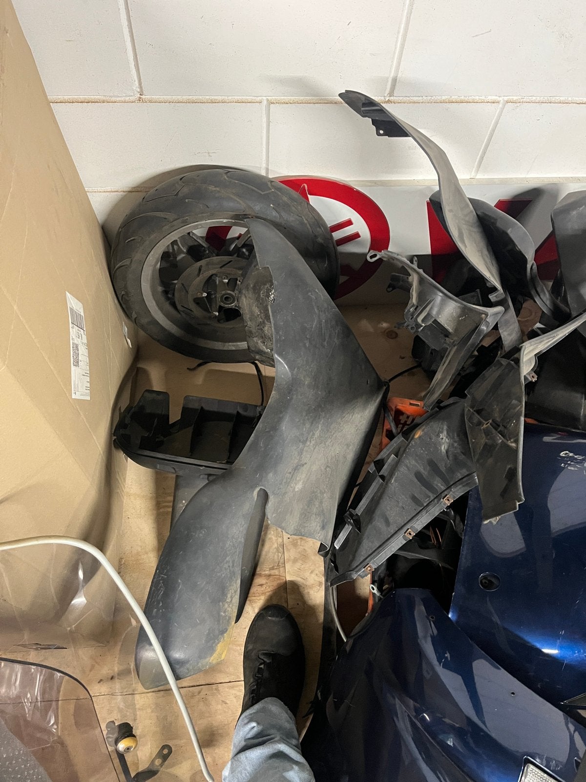 Partij onderdelen benelli adiva 150cc, Ophalen