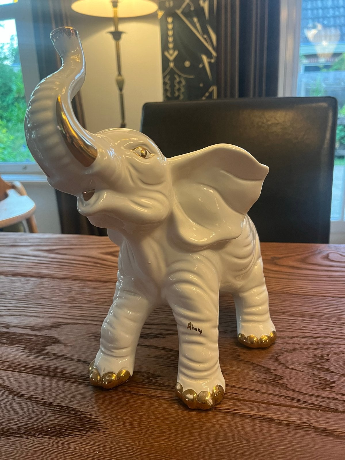 Ahura Porseleinen Olifant met 24k Bladgoud - Gesigneerd, Antiek en Kunst, Antiek | Porselein, Ophalen