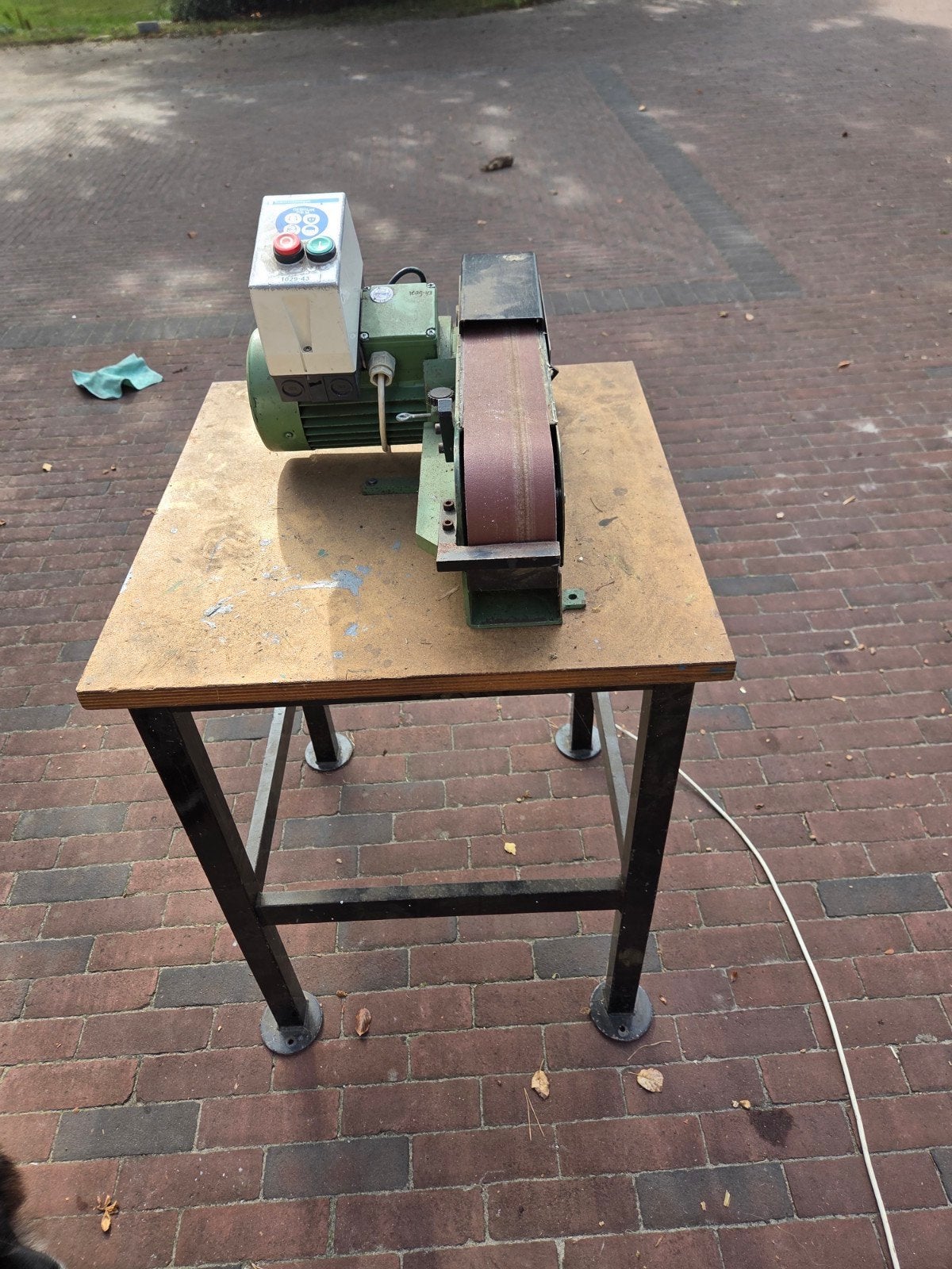 H.M. TJC-75 Bandschuurmachine, Ophalen, Gebruikt, 1200 watt of meer, Bandschuurmachine
