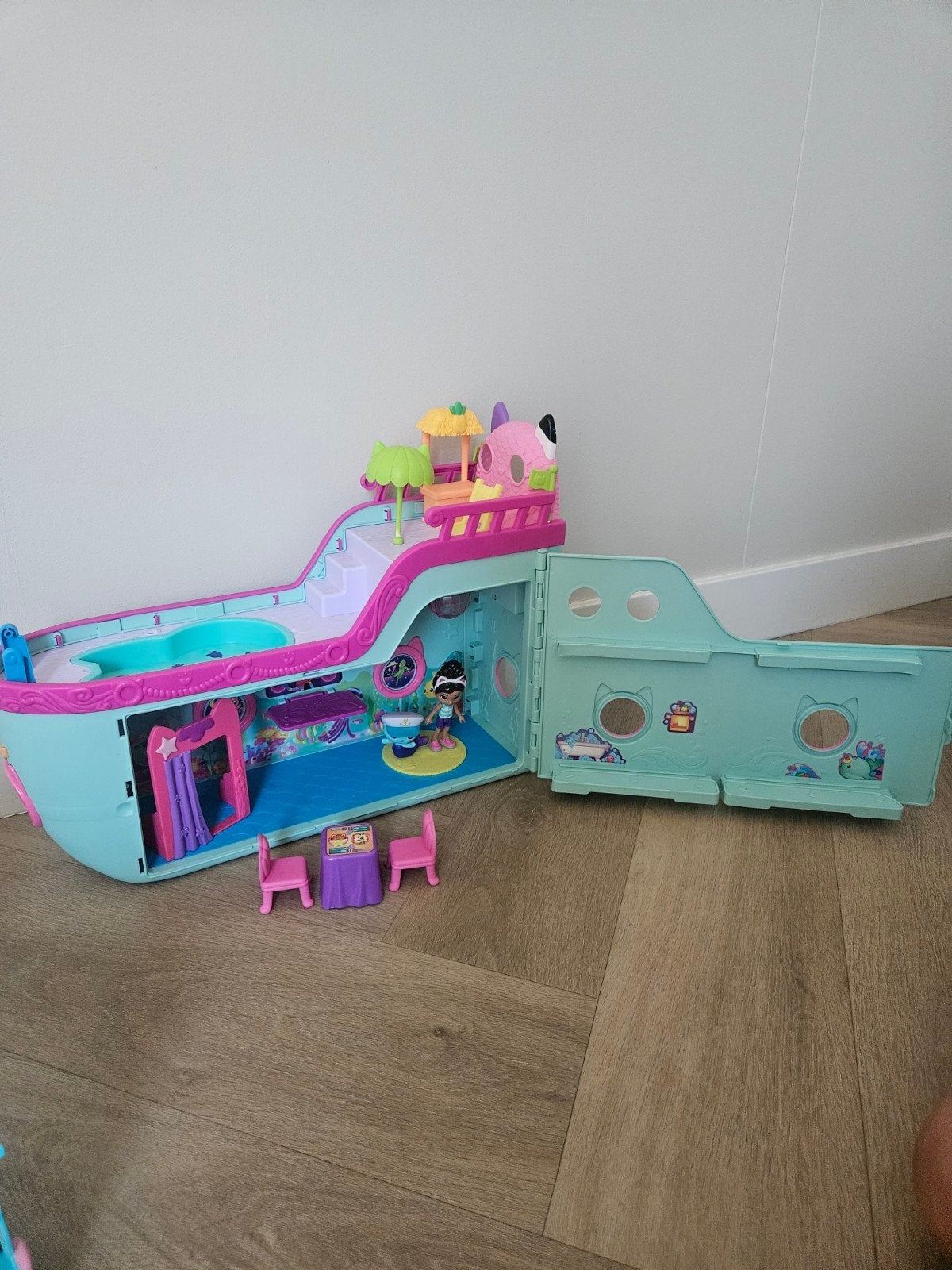Gabby's poppenhuis Meerminnenschip, Ophalen, Zo goed als nieuw, Meisje