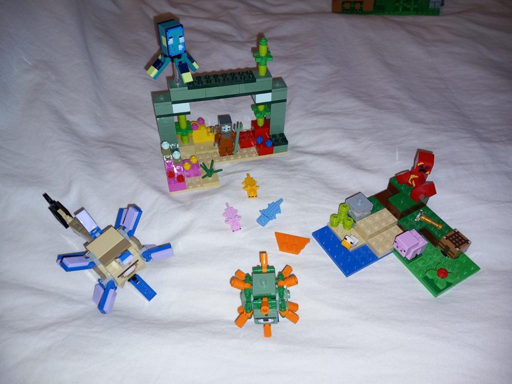 Incompleet minecraft setjes 21180 en set 21177, Ophalen, Gebruikt