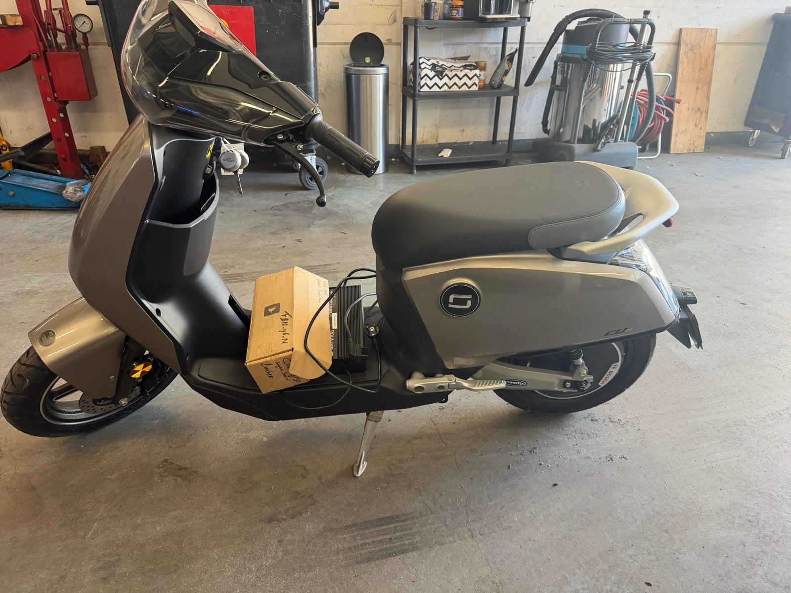 Super Soco CUx 2025 Elektrische Scooter - Z.G.A.N. - 3 km, Ophalen of Verzenden, Zo goed als nieuw, Elektrisch, Overige merken