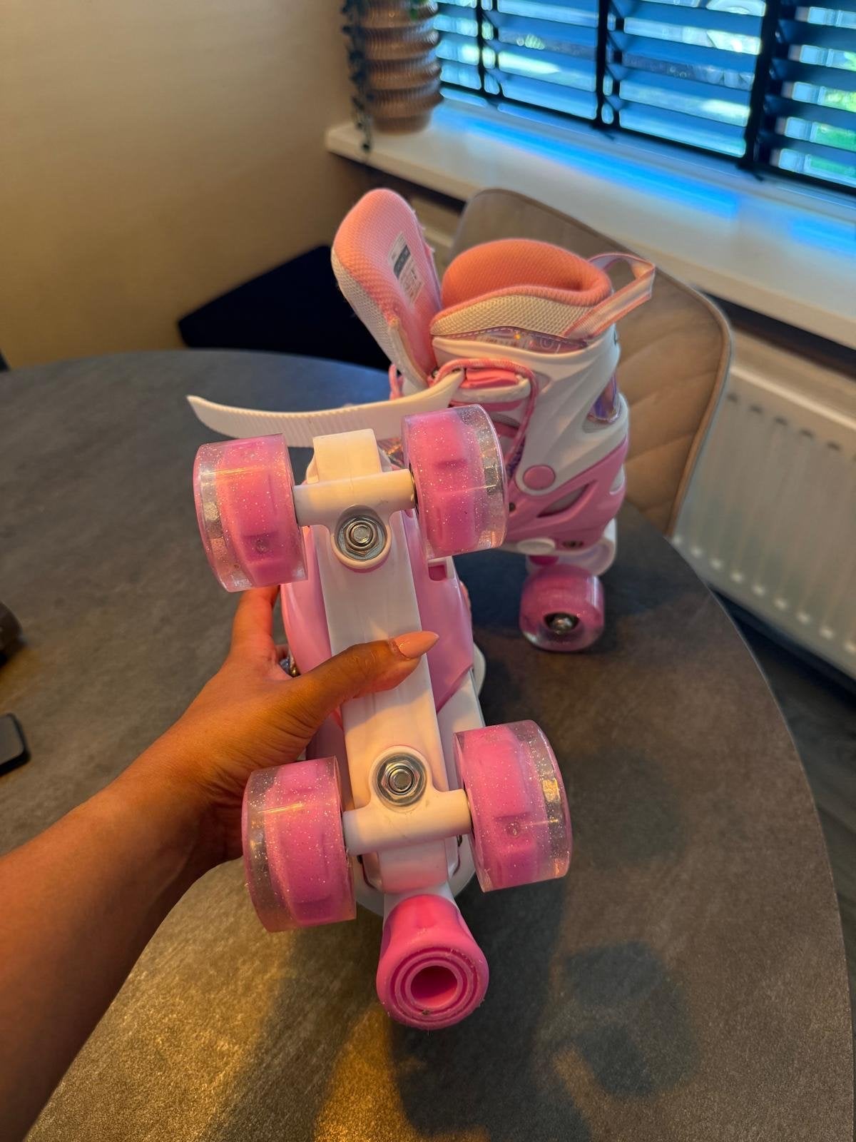 Meisjes rolschaatsen Quad Skates maat 27/30, Ophalen of Verzenden, Zo goed als nieuw, Kinderen