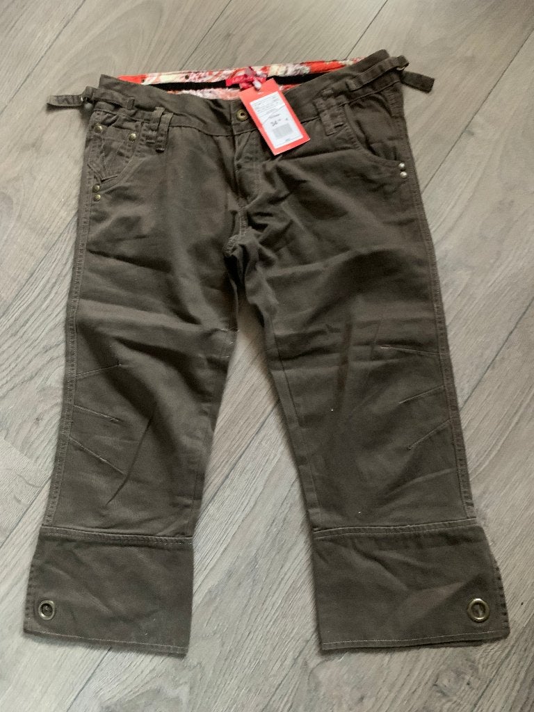 Love and peace dames 3/4 broek maat M(nr.11 DM6), Kleding | Dames, Maat 38/40 (M), Bruin, Nieuw, Ophalen of Verzenden