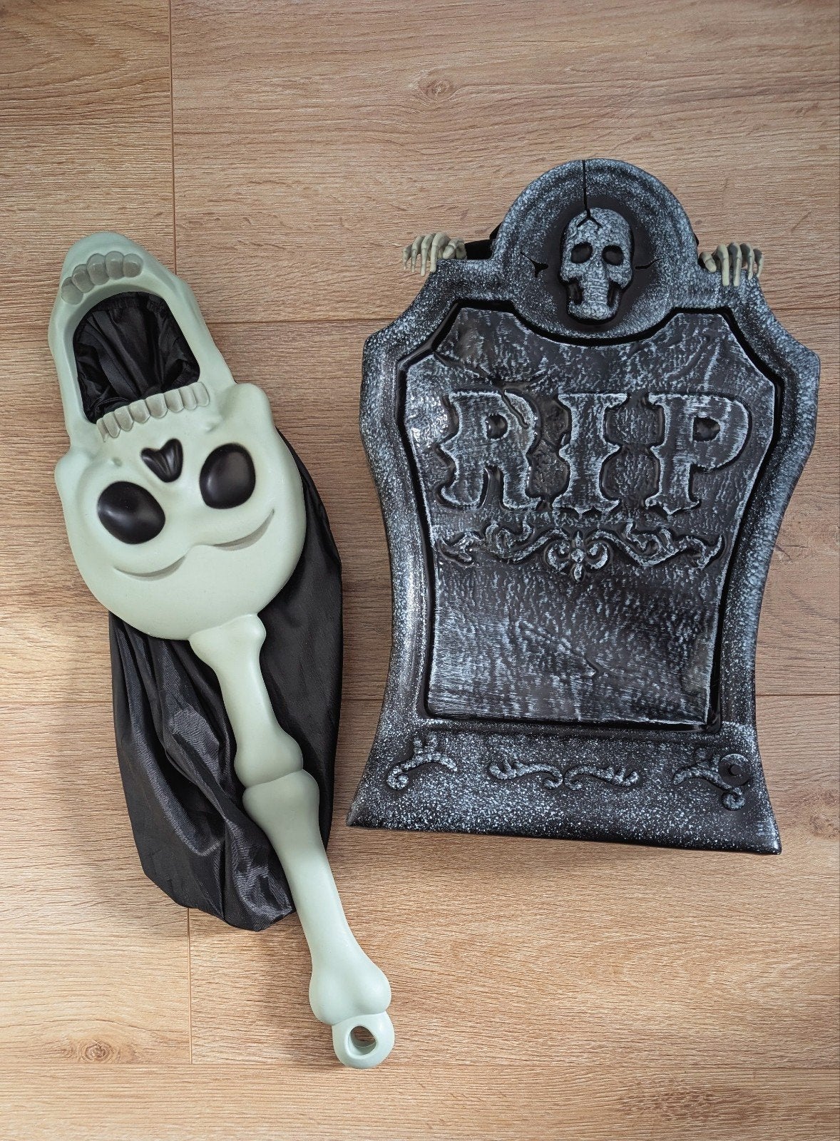 Halloween Grafsteen met Licht en Geluid + Skelet zakje, Ophalen, Nieuw, Versiering, Halloween of Griezel