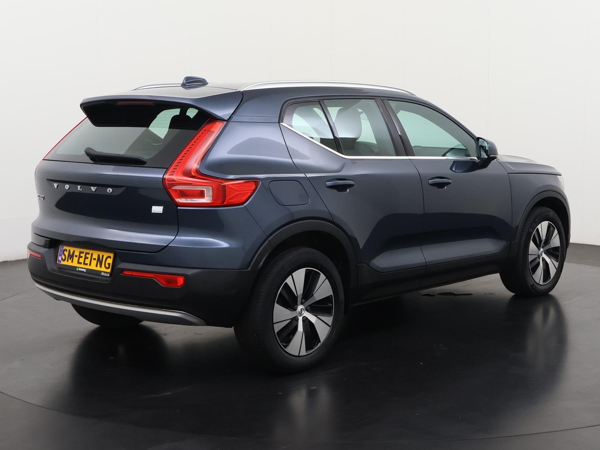 Volvo XC40 1.5 T4 Recharge Inscription Expression | Zondag O, Auto's, Stof, Euro 6, Blauw, Plug-in hybride