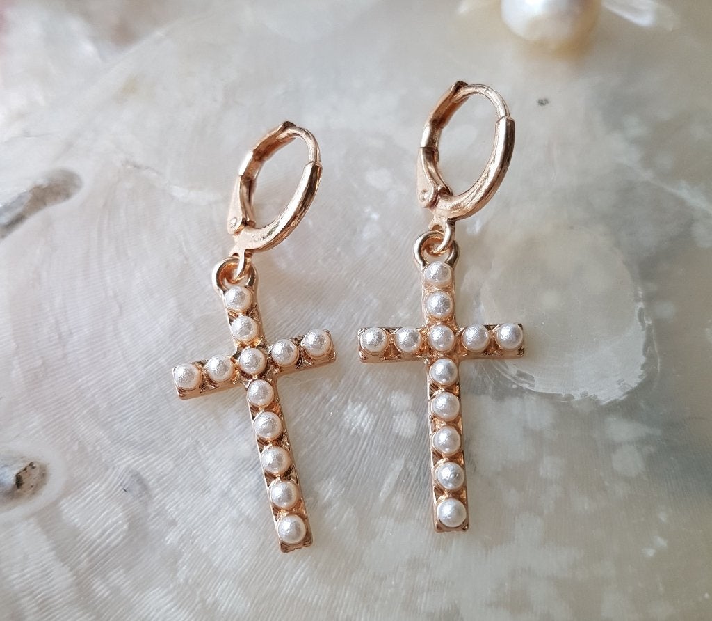 Oorbellen kleine Kruisjes met Pareltjes, Overige materialen, Hangers, Verzenden, Nieuw