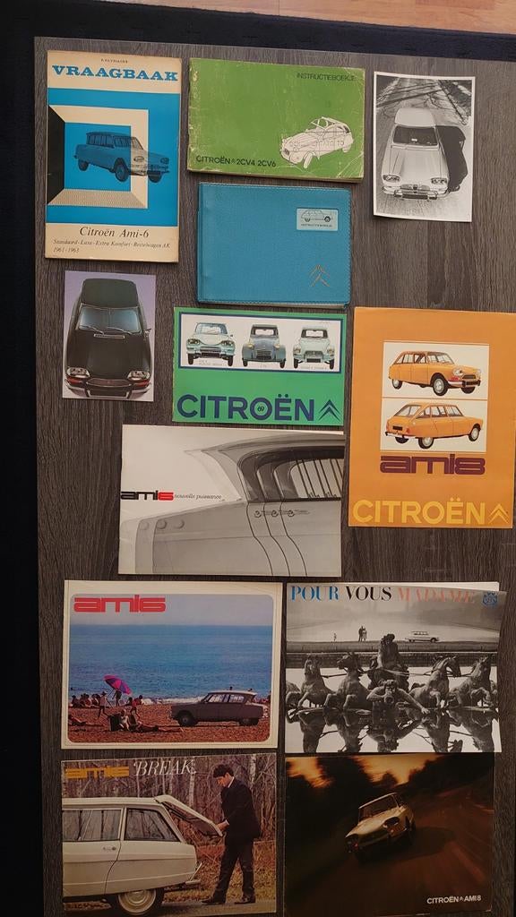 Verzameling Citroën folders en boekjes., Verzenden