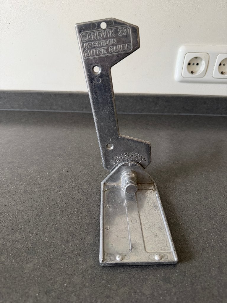 Sandvik 231 verstekgeleider, Doe-het-zelf en Verbouw, Ophalen of Verzenden, Zo goed als nieuw, Zaag