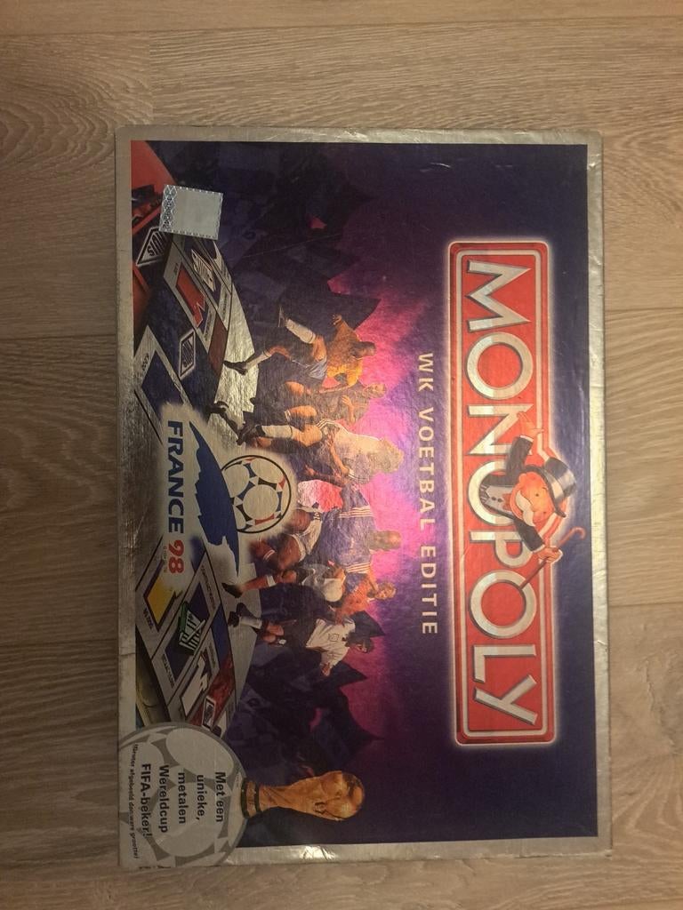 Monopoly wk voetbal editie, Vijf spelers of meer, Ophalen of Verzenden, Zo goed als nieuw, Hasbro