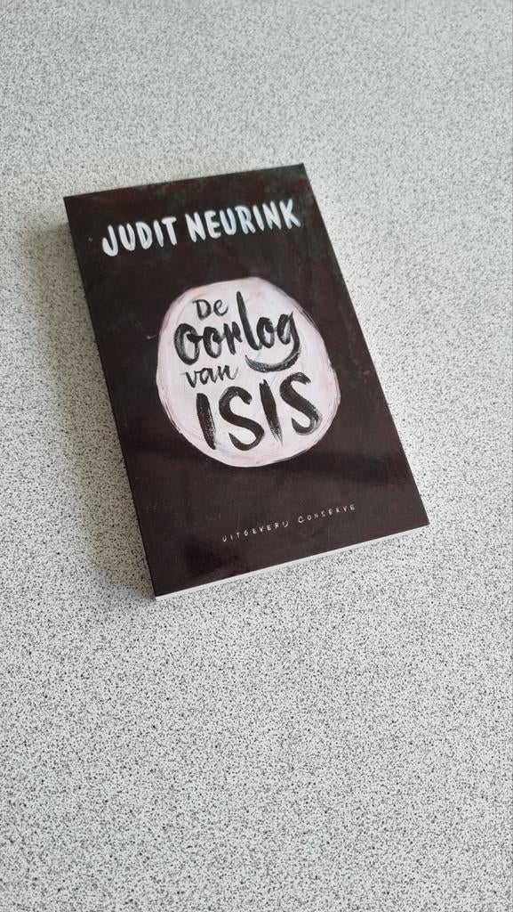 De Oorlog van Isis - Judith Neurink - zo goed als nieuw!, Ophalen of Verzenden, Zo goed als nieuw