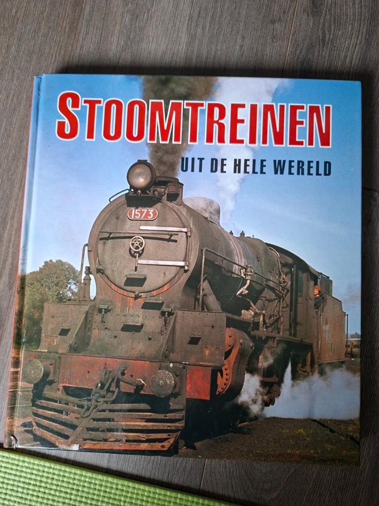 Stoomtreinen uit de hele wereld - Boek, Boeken, Ophalen, Zo goed als nieuw, Onbekend, Trein