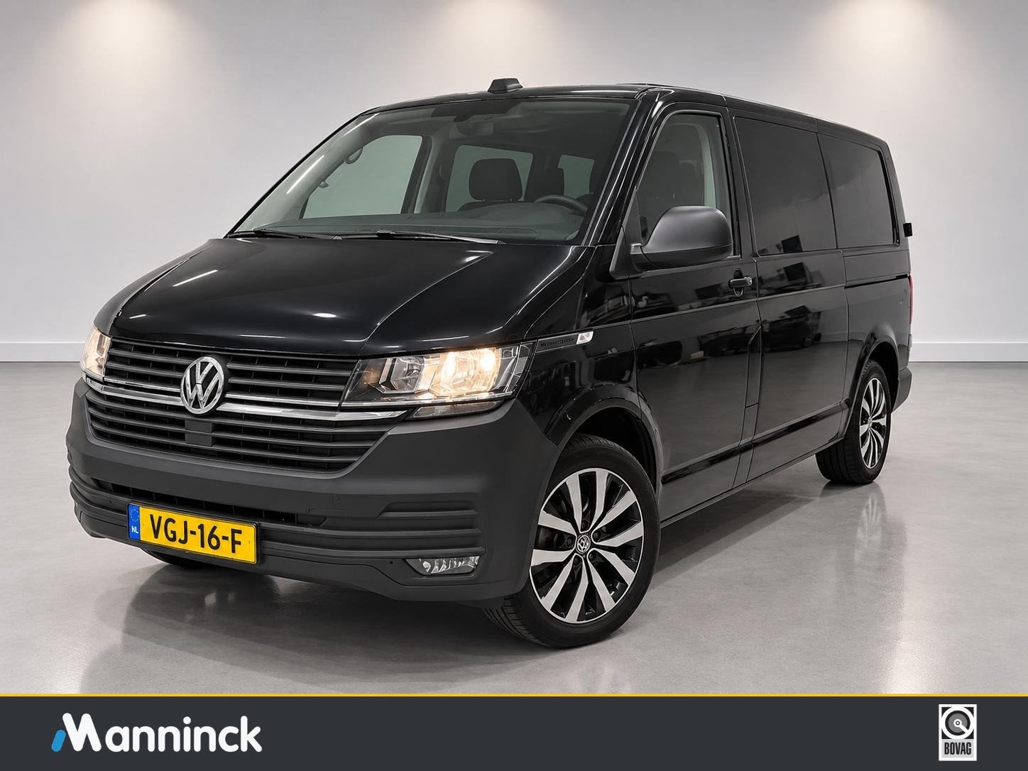 Volkswagen Transporter 2.0 TDI L2H1 30 DC Highline, Gebruikt, 4 cilinders, 2500 kg, Zwart