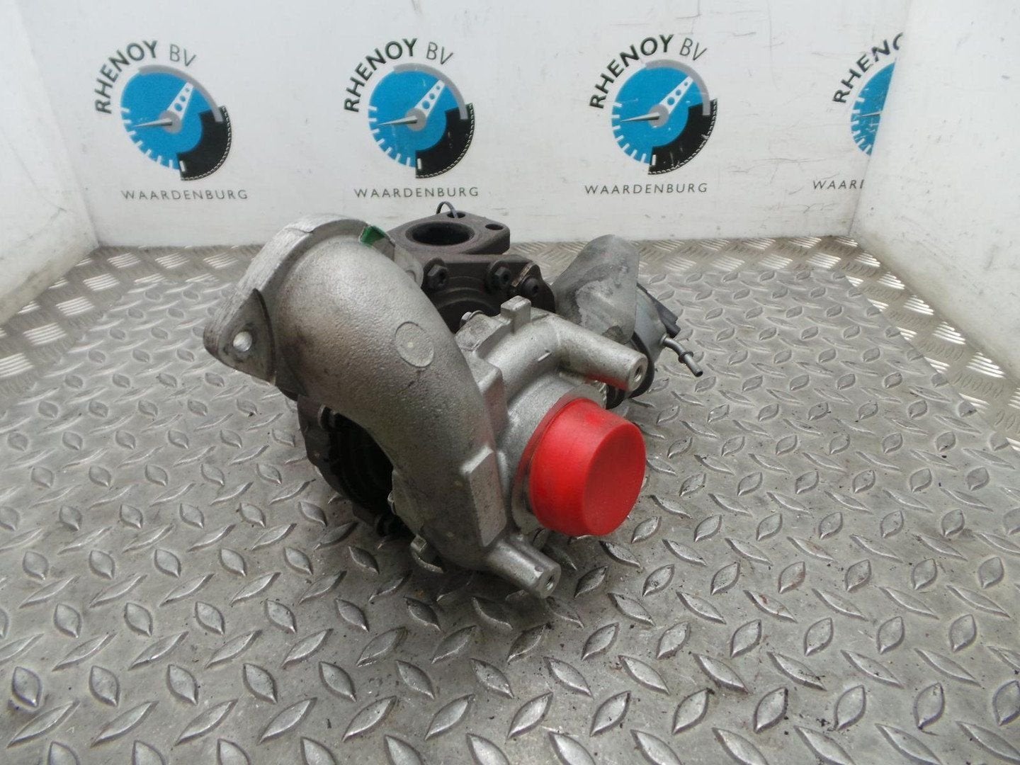 VOLVO V40 TURBO 2014, Auto-onderdelen, Motor en Toebehoren, Ophalen of Verzenden, Gebruikt, Stiba lid