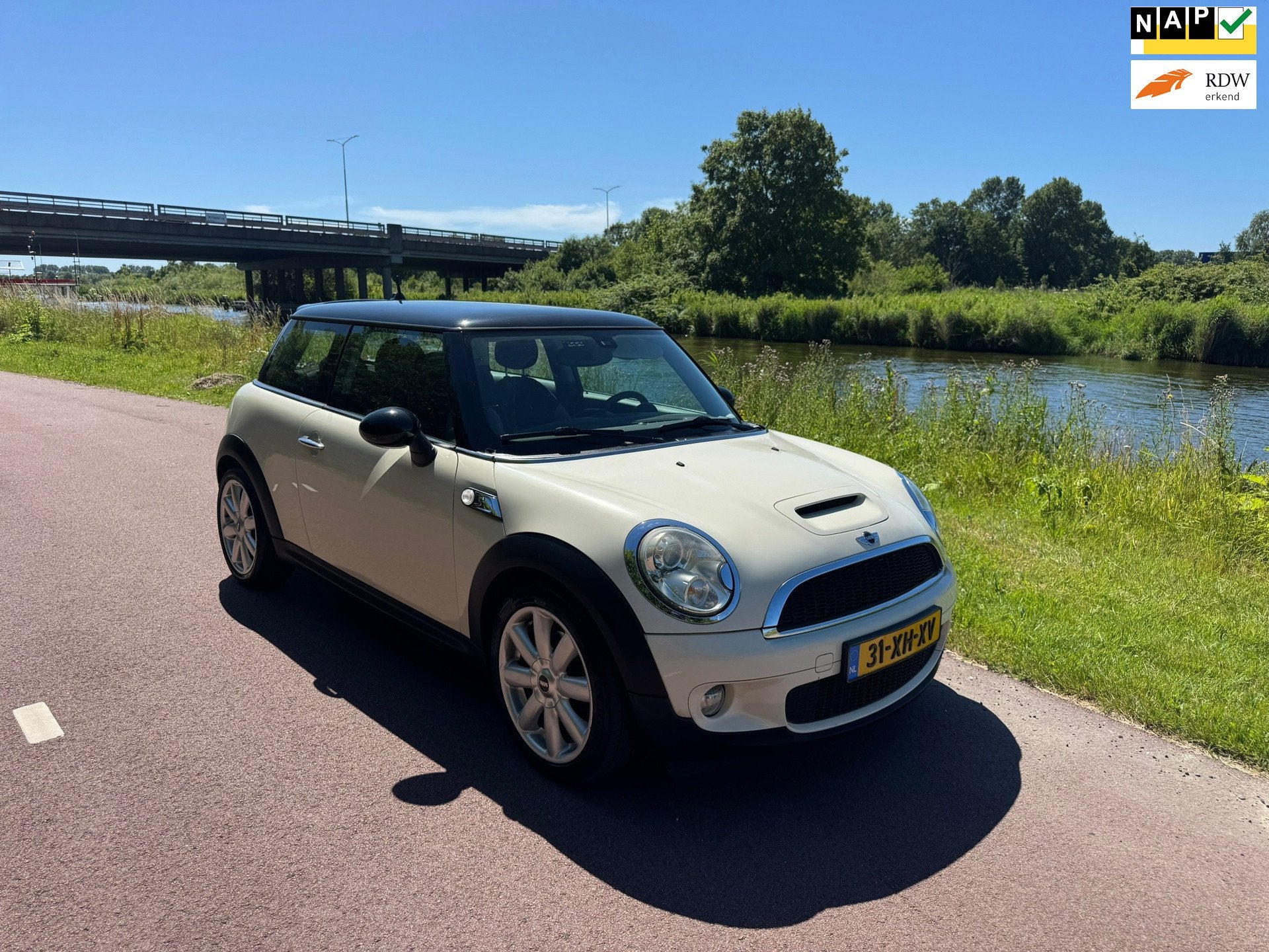 Mini 1.6 Cooper S Chili |Luxe|NW APK|, Auto's, Stof, Gebruikt, 4 cilinders, 4 stoelen