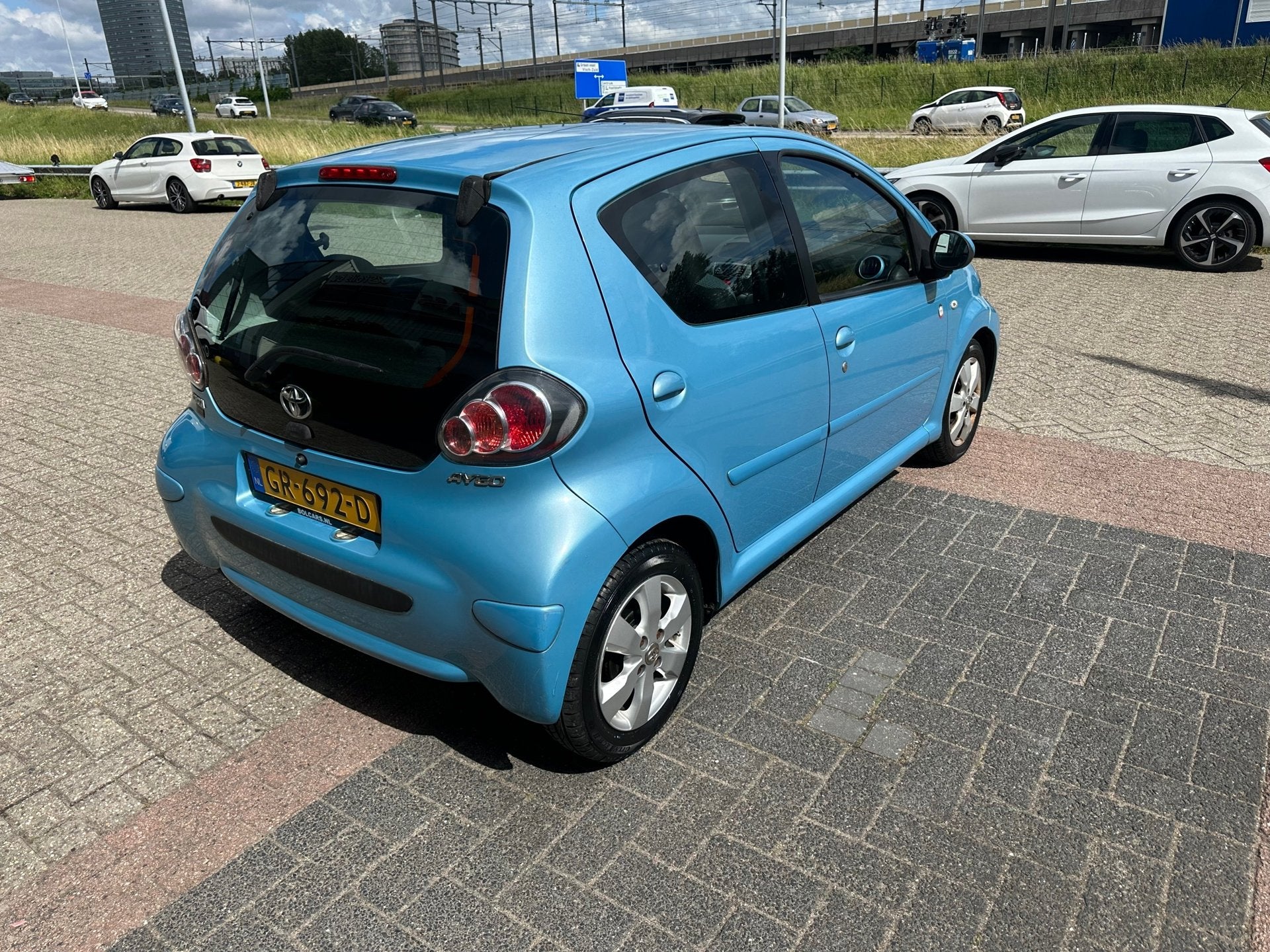 Toyota Aygo 1.0 VVT-i Dynamic Blue, Euro 5, Gebruikt, 68 pk, Bedrijf