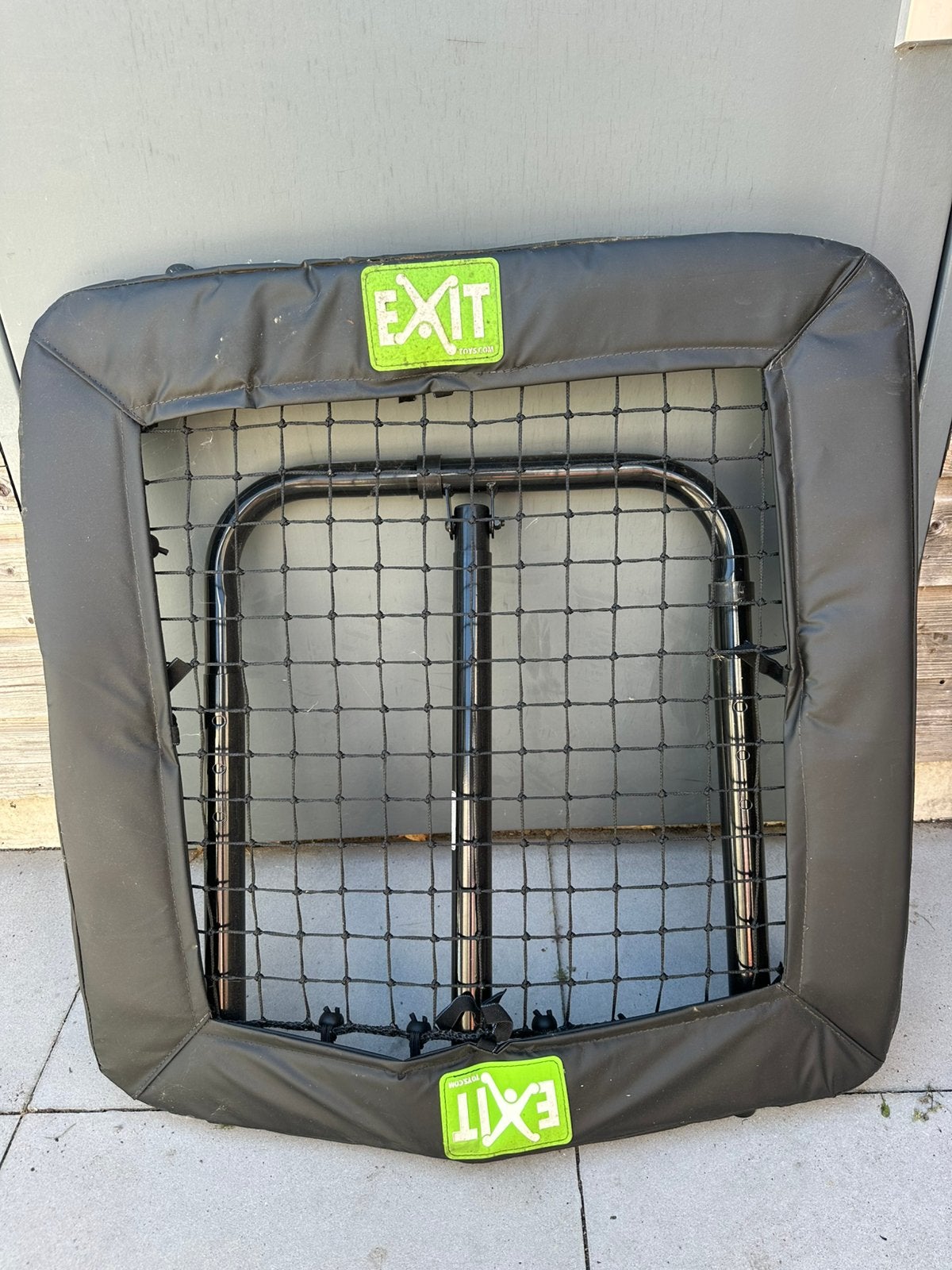 Exit rebounder, Ophalen, Zo goed als nieuw