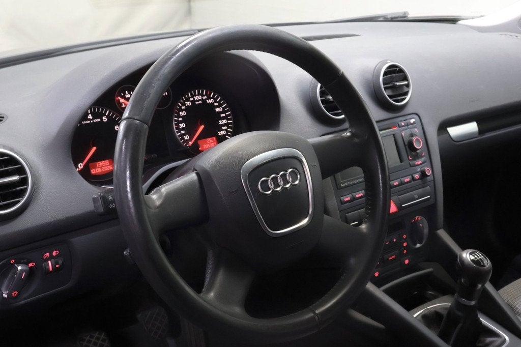 Audi A3 Sportback 1.4 TFSI Attraction Business, Voorwielaandrijving, 125 pk, Gebruikt, 680 kg