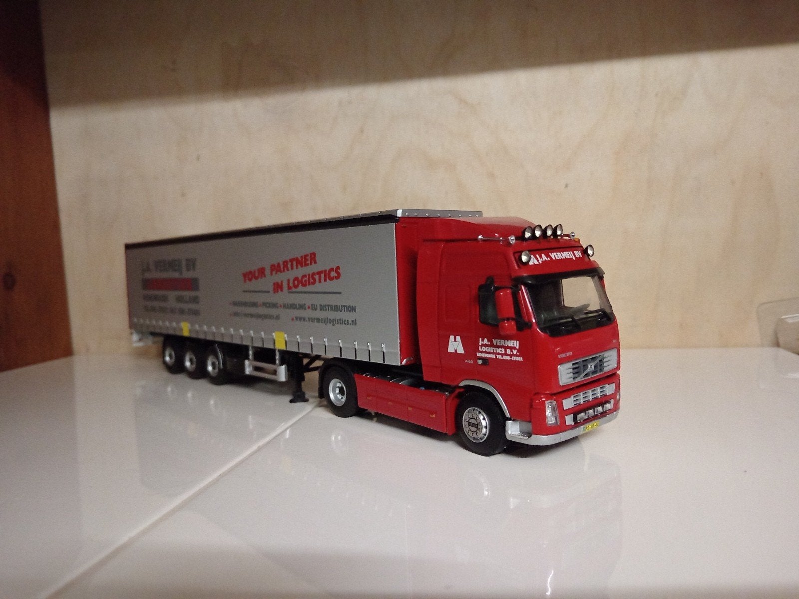 Volvo FH zeiloplegger J.A. Vermeij WSI, T, Nieuw, T, Bus of Vrachtwagen