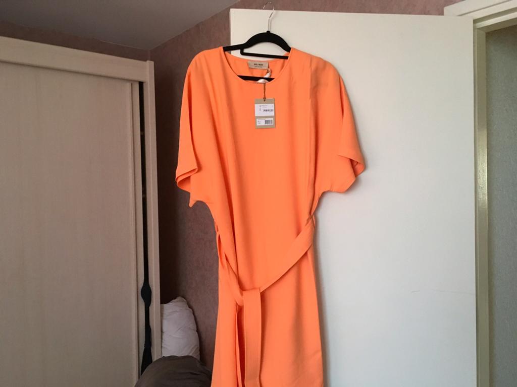 Te koop splinternieuwe dames jurk van MOs Mosh, Maat 38/40 (M), Nieuw, Ophalen of Verzenden, Rood