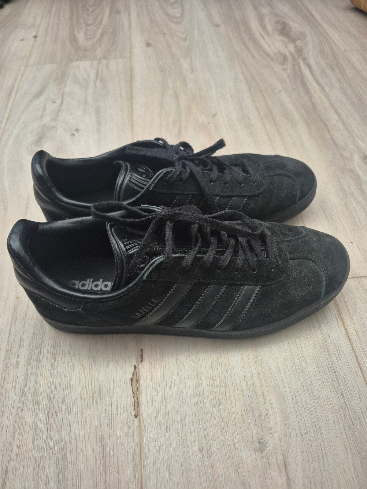 Zwarte Adidas original gazelle mt 44, Zwart, Ophalen of Verzenden, Adidas Originals, Sneakers of Gympen