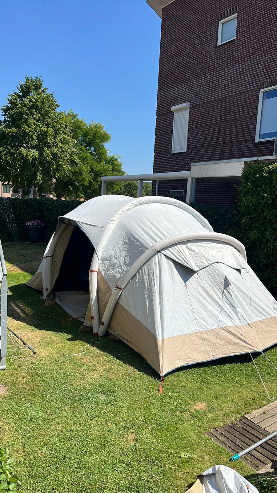 Quechua Air Seconds 4.2 Fresh & Black opblaasbare tent, Ophalen, Zo goed als nieuw, Tot en met 4