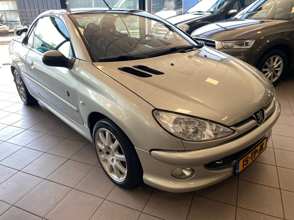 Peugeot 206 CC 1.6-16V Roland G. Climate NW APK BJ 2006 !, Auto's, Peugeot, Gebruikt, 4 cilinders, Cabriolet, 4 stoelen