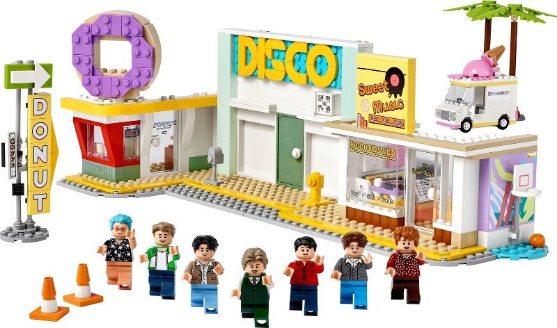 LEGO | Ideas | BTS Dynamite | 21339, Lego, Lego, Nieuw, https://legohouse.com/en-gb/info/contact-us/
