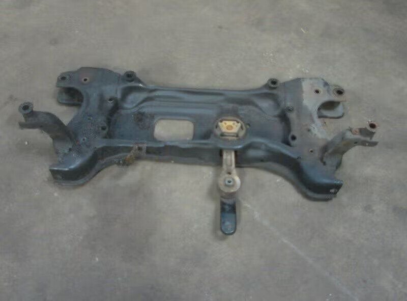 SUBFRAME VOOR Volkswagen Caddy III (2KA,2KH,2CA,2CH), Auto-onderdelen, Gebruikt, Berliner Ring 2 38440 Wolfsburg, DE, Volkswagen