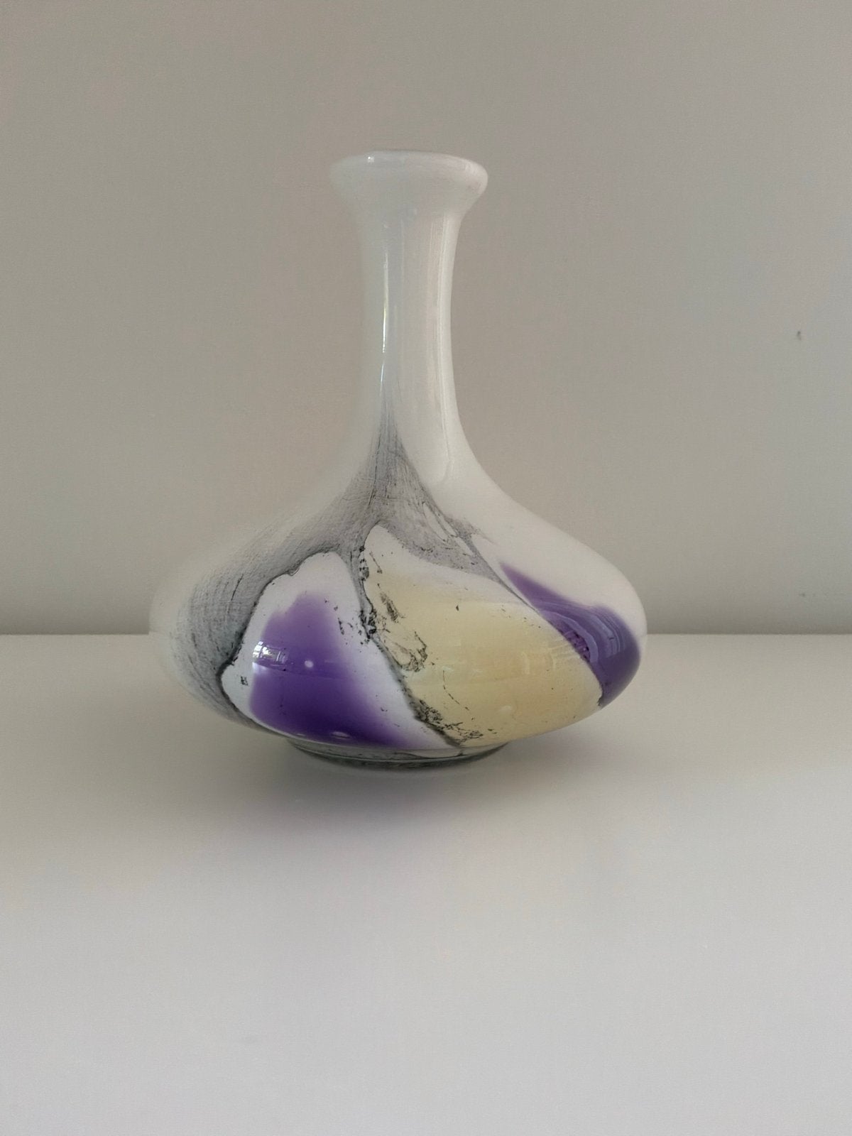 Vintage opaline glazen vaas, mogelijk Hans Jurgen Richartz, Ophalen of Verzenden